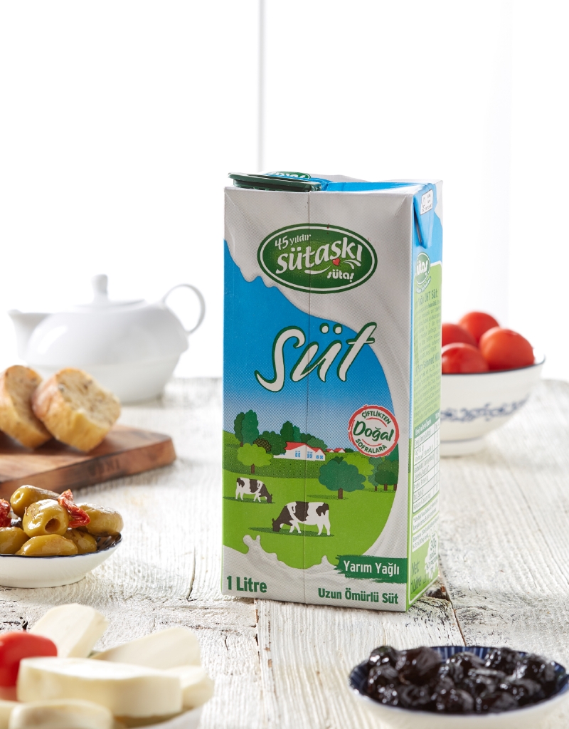 Sütaş Süt Yarım Yağlı 1000 Ml